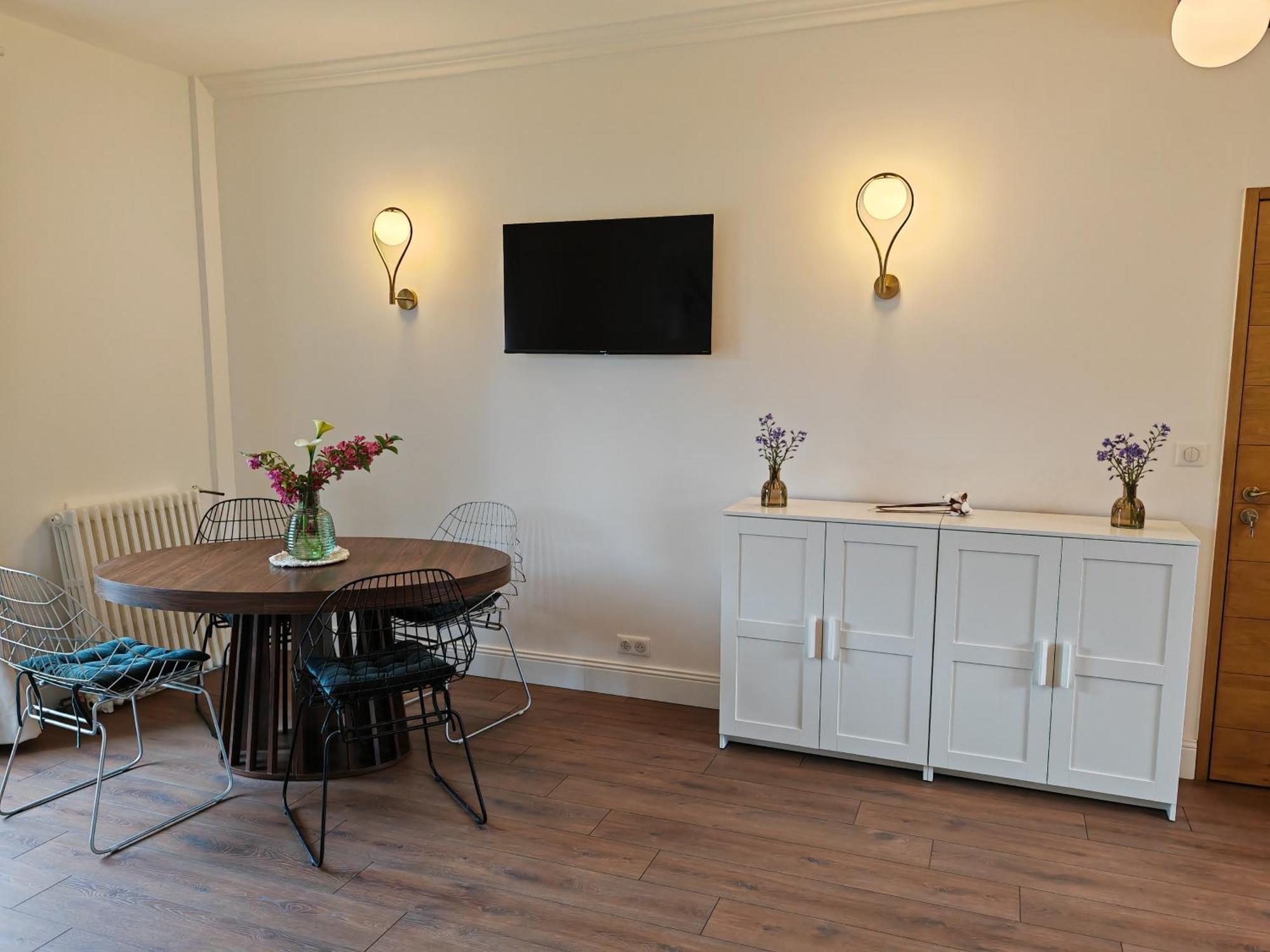 Domaine De L'Isle Maniere Apartment Saint-Quentin-sur-le-Homme Ngoại thất bức ảnh